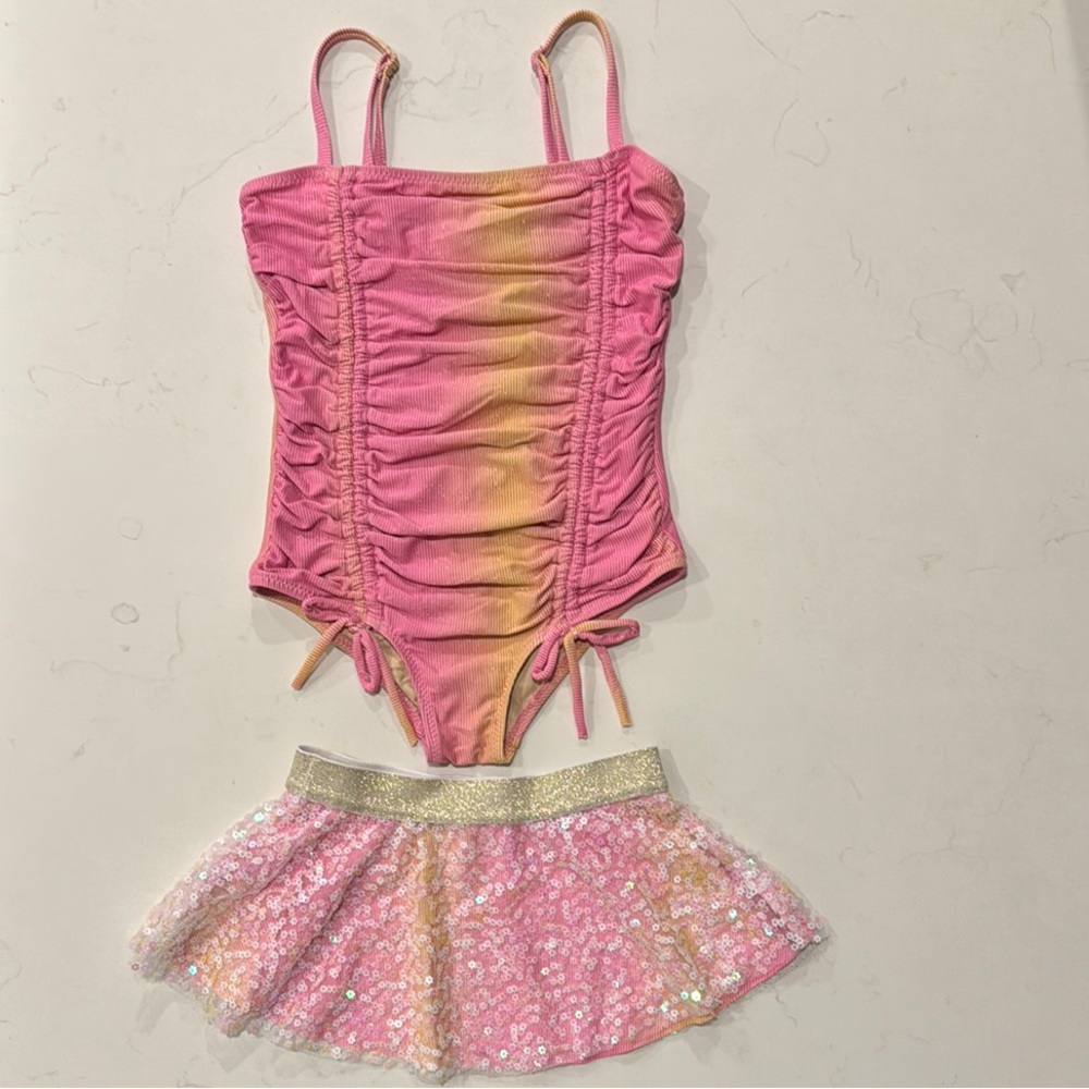 Shade Critters Daisy Ombré Ruched One-Piece Swimsuit & Cover-up Skirt Set. 3T